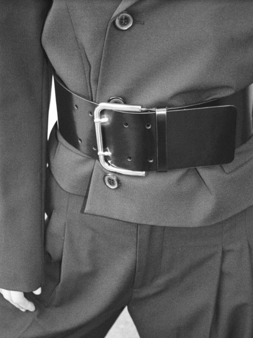 NWT. B-LOW THE BELT MADDOX MOD LEATHER BELT